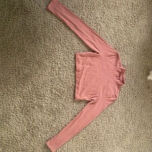 pink long sleeve crop top